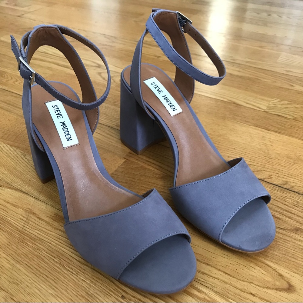 NWT Steve Madden Stride Grey Heels Platform